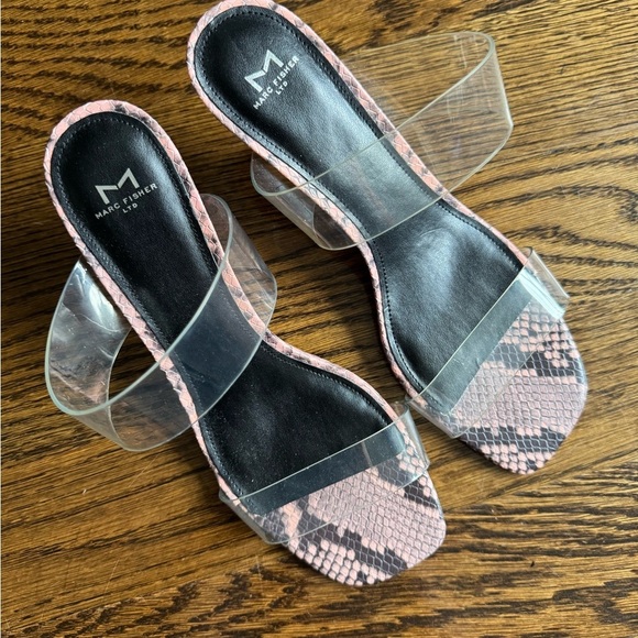 New Marc Fisher Pink Snakeskin Kitten Heel Clear Strap Open Toe Sandals 9.5M - Picture 11 of 11